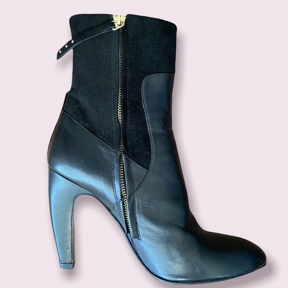 Maria Brotons Genuine Leather Ankle Boots - Picture 5 of 8